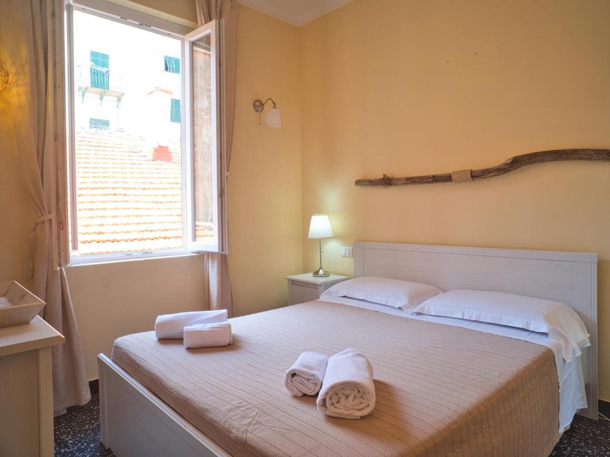 Hotel 2 Passi Dal Mare Finale Ligure Exterior foto
